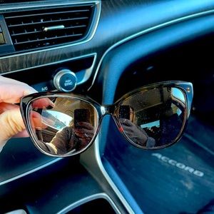 Joe’s Jeans Cat eye Women’s sunglasses